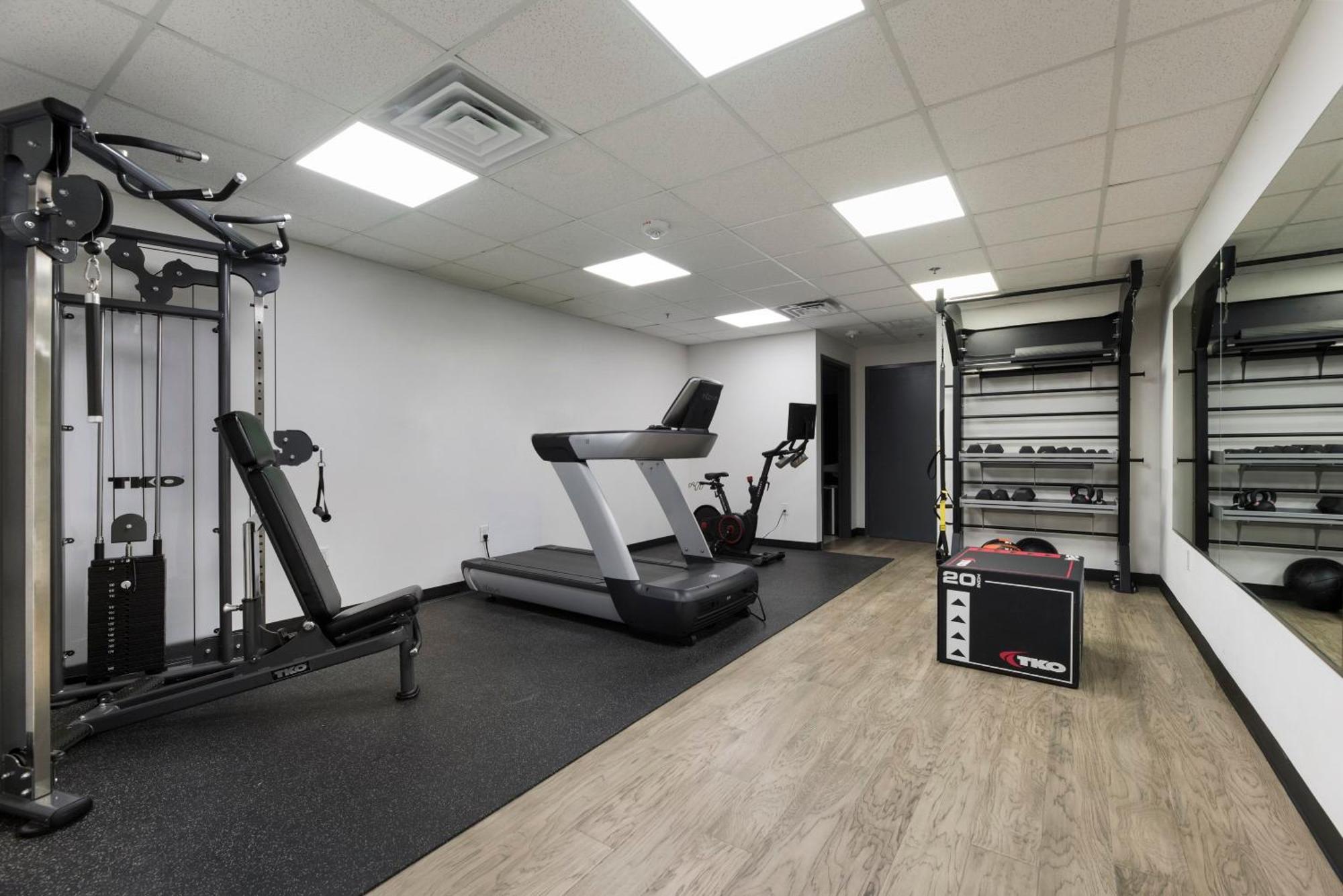 Snappy Loft Style 2Br I Gym I Parking I Workspace Dallas Buitenkant foto